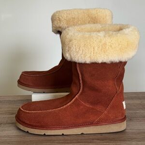 UGG Australia Downtown Women’s Boot Size 10 Copper Brown New With Small Defect